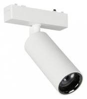 AP_APL.0115.10.18_jpg